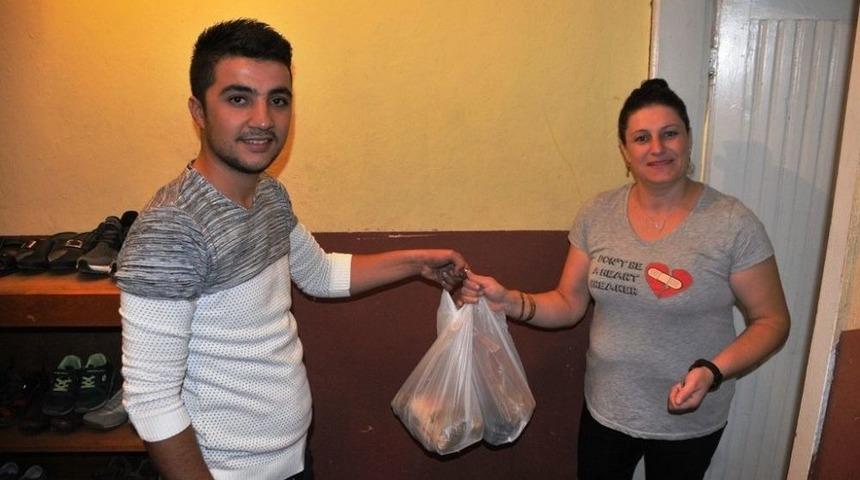 Gen&ccedil; &Ccedil;ift &lsquo;alo Bakkal&rsquo; Uygulamasıyla Rekabette Fark Oluşturdu