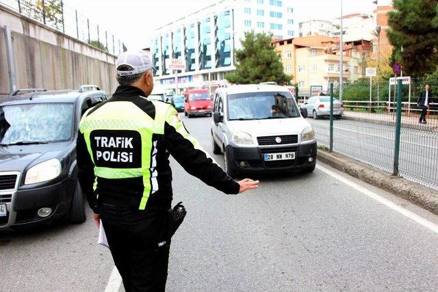 Samsun’da Cam Filmi Olan Araçlara Ceza Yağdı