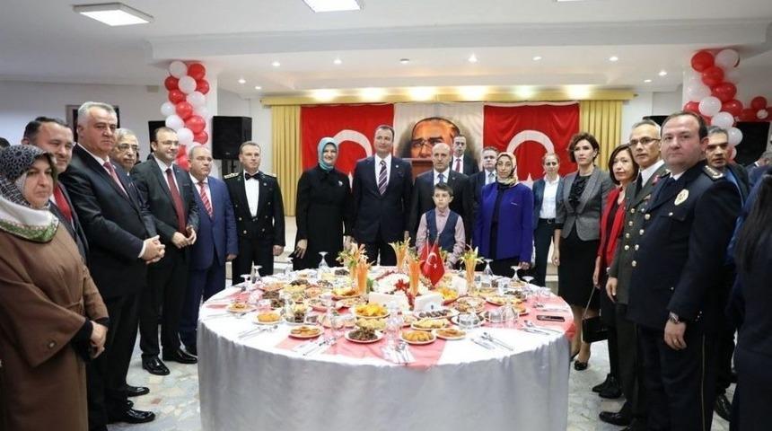 Cumhuriyetin 94&rsquo;&uuml;nc&uuml; Yıld&ouml;n&uuml;m&uuml; Resepsiyonu