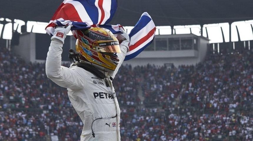 Mercedes Amg Petronas&rsquo;tan Sonra Hamilton Da D&uuml;nya Şampiyonu Oldu