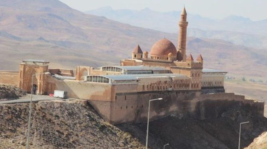 Tarih Topluluğu Bilim Ve Eğitim Gezilerine Devam Ediyor