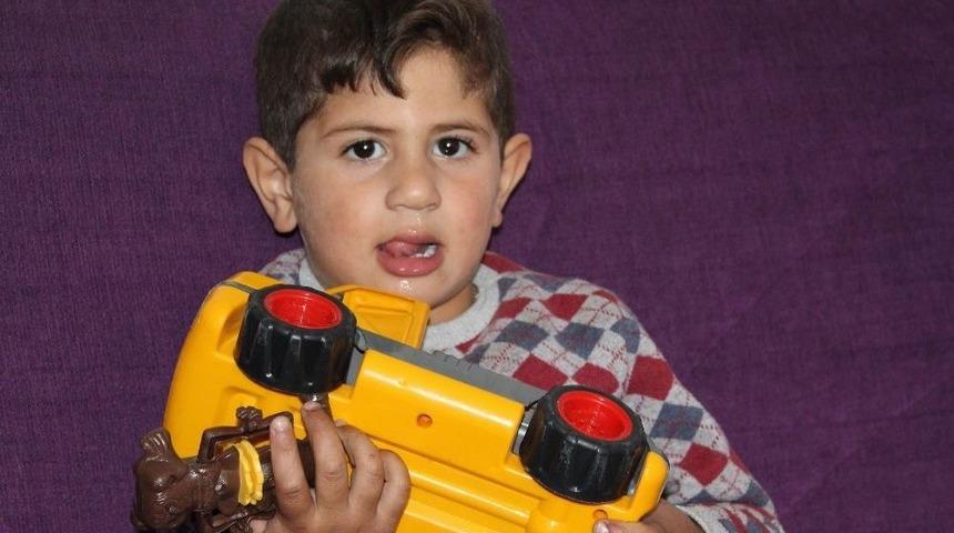 (&ouml;zel Haber) Savaşın &Ccedil;ocuğu 3 Yaşında 3 Kez Kalp Ameliyatı Oldu