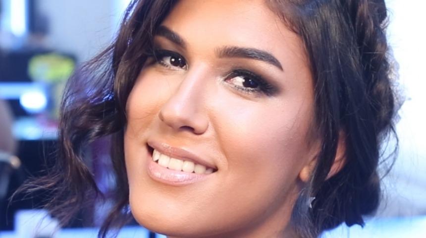 &Uuml;nl&uuml; Makyaj Artistinden G&ouml;z Alıcı Gelin Makyajı