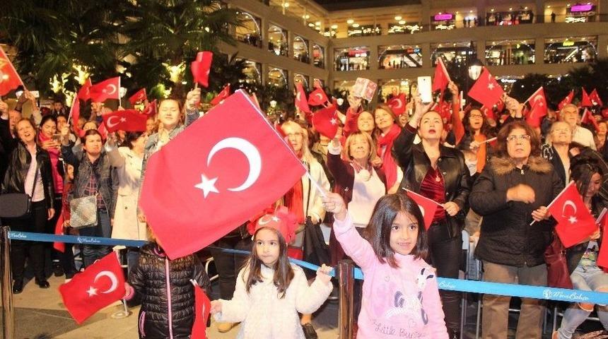 Mavibahçe’de Unutulmayacak Cumhuriyet Coşkusu