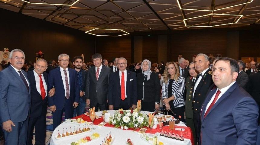 Antalya&rsquo;da Cumhuriyet Resepsiyonu D&uuml;zenledi