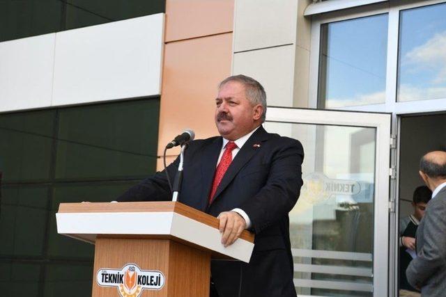Özel Kayseri Osb Teknik Kolejinde 29 Ekim Cumhuriyet Bayramı Büyük Coşku İle Kutlandı