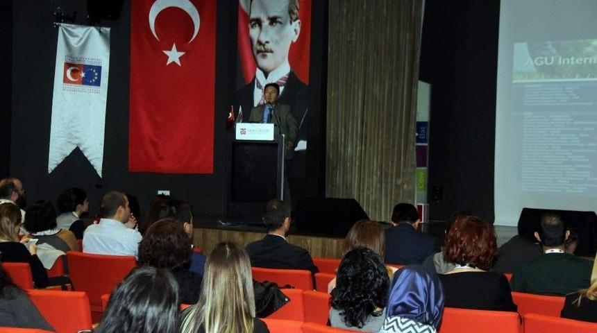 Ag&uuml;&rsquo;de Y&uuml;ksek&ouml;ğretim Alanı Merkezi Projeler Bilgilendirme Toplantısı Yapıldı