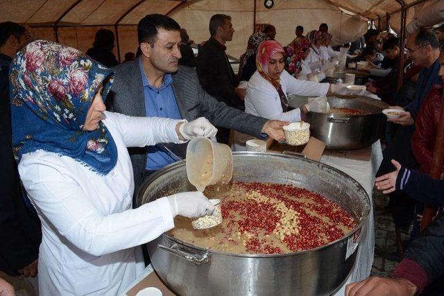 Cumhuriyet Bayramı’nda Aşure Etkinliği