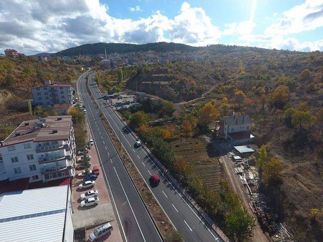 Beyşehir’in Dış Mahalleleri Sıcak Asfaltla Tanışıyor