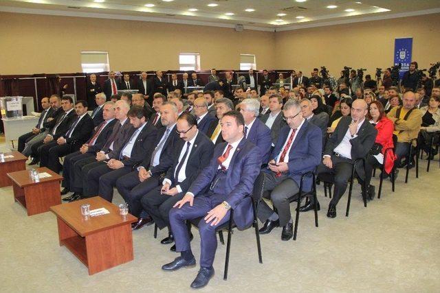 Ak Parti Bursa’da Belediye Başkanlığı İçin Temayül Yoklamasına Gitti