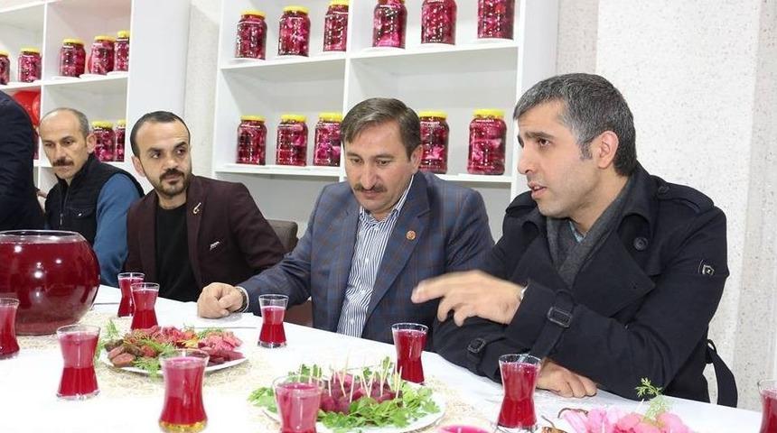 Oltu&rsquo;ya Turşucu A&ccedil;ıldı