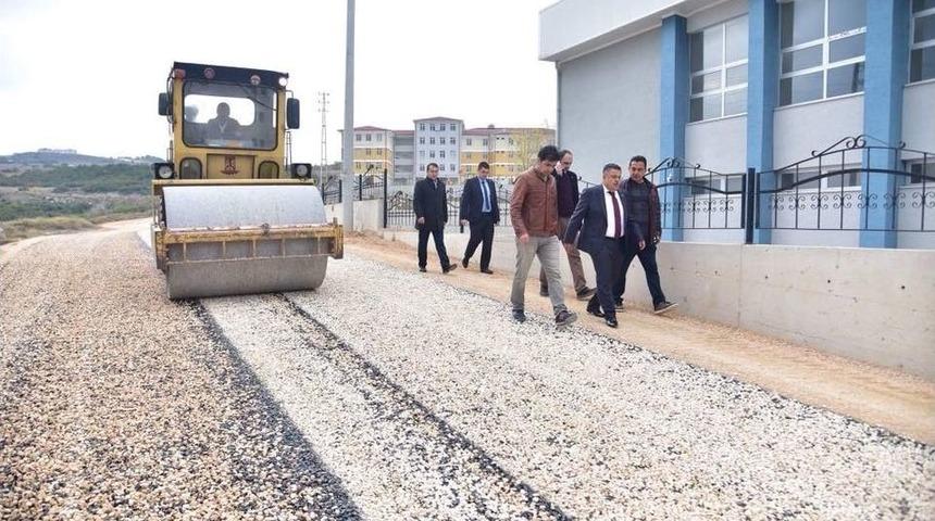 Beşiktaş Mahallesi&rsquo;nde Asfaltlama &Ccedil;alışmaları Başladı