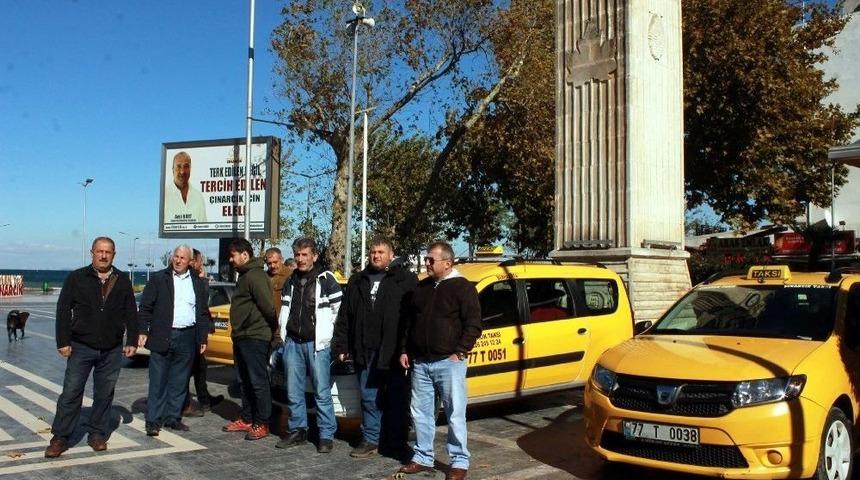 &Ccedil;ınarcıklı Taksicilerden Eylem
