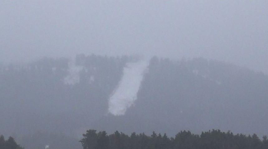 Sarıkamış Kayak Merkezi Beyaza B&uuml;r&uuml;nd&uuml;