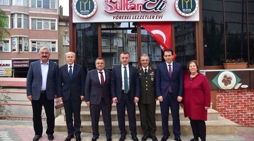 Protokol &Uuml;yeleri Bilecik&rsquo;in Unutulmaya Y&uuml;z Tutmuş Lezzetlerini Tattı