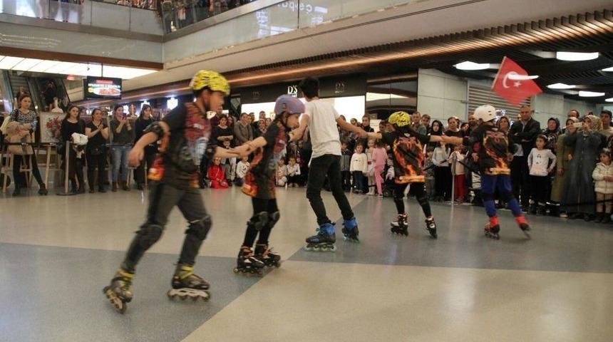 Esas 67 Burda Alışveriş Merkezinde 29 Ekim Coşkusu