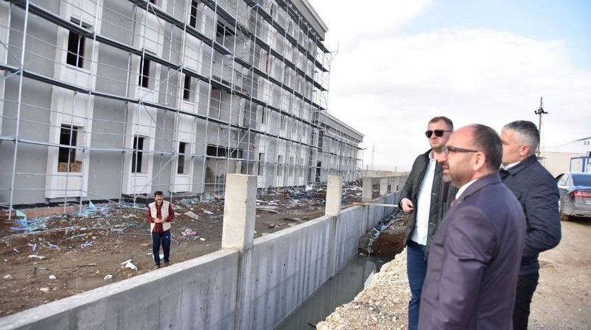 Kartepe&rsquo;nin Yeni Hizmet Binası Bitiyor