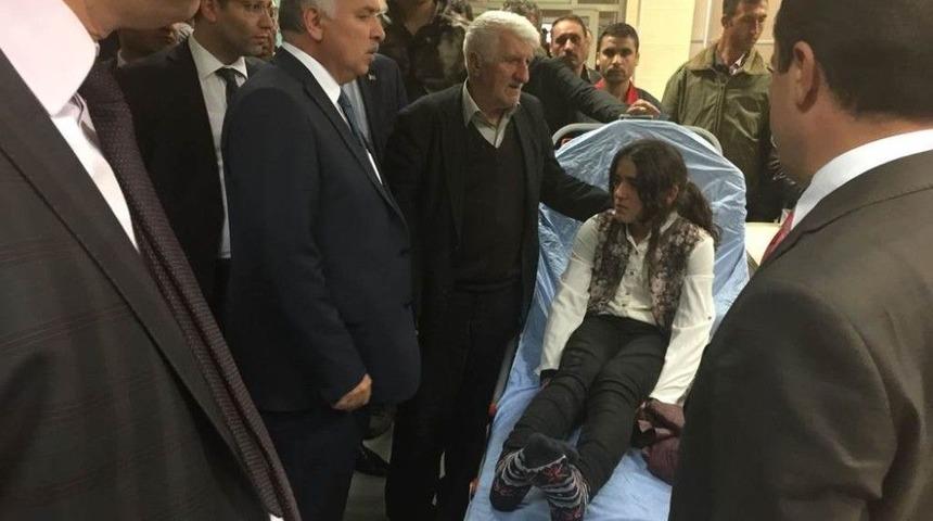 Devrilen Ağacın Altında Kalan &Ouml;ğrenci Toprağa Verildi