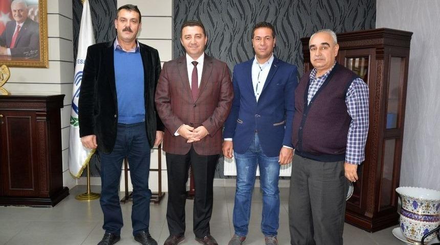 Başkan Bakıcı, Tuhafiyeciler Derneği Y&ouml;neticilerine Kapalı Pazarı Anlattı