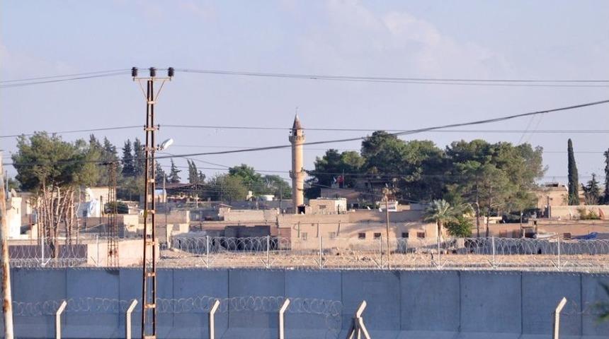 Telabyad&rsquo;ta Ter&ouml;r &Ouml;rg&uuml;t&uuml;n&uuml; Simgeleyen Bez Par&ccedil;aları Yenilendi