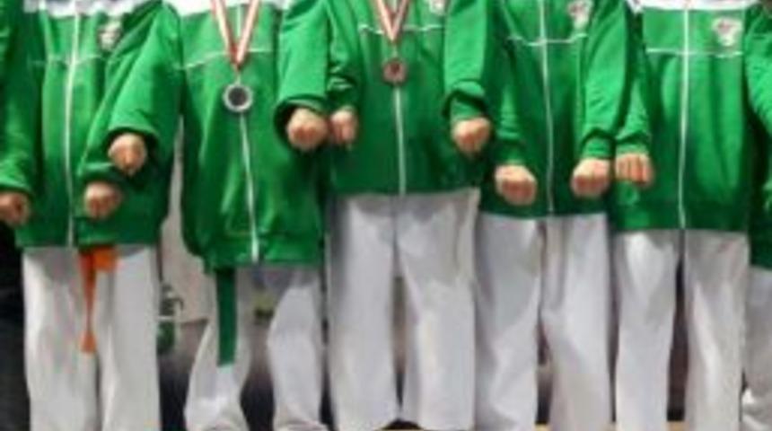 Karateciler Madalyaya Doymuyor