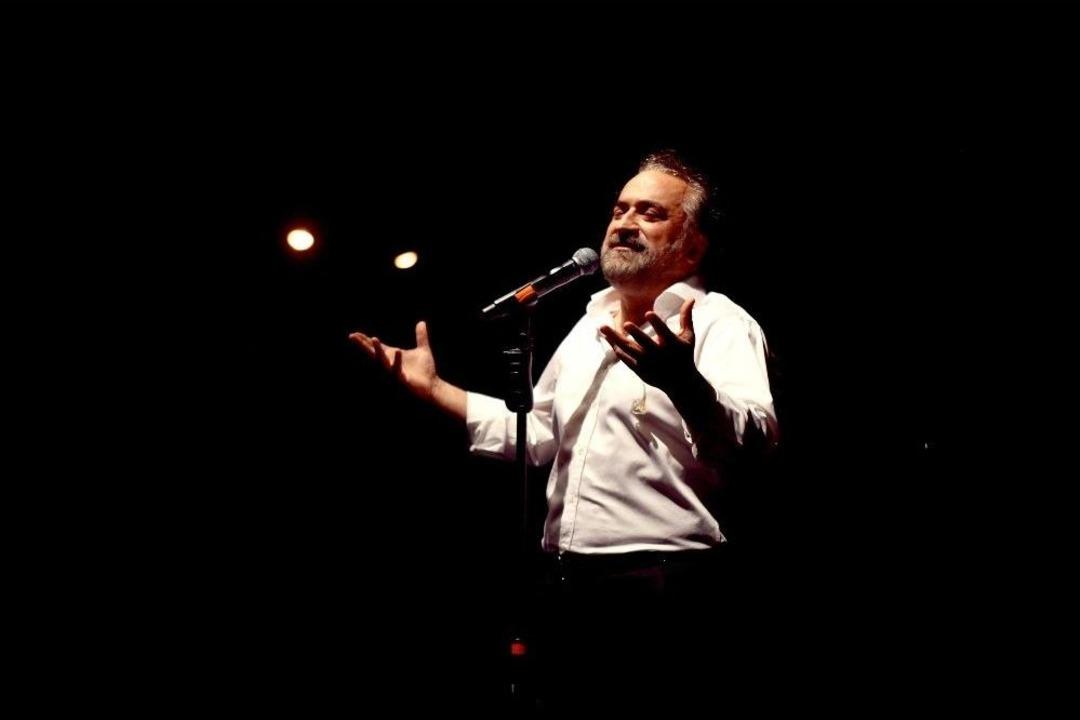 Volkan Konak Giresun&rsquo;da Yağmur Altında Konser Verdi