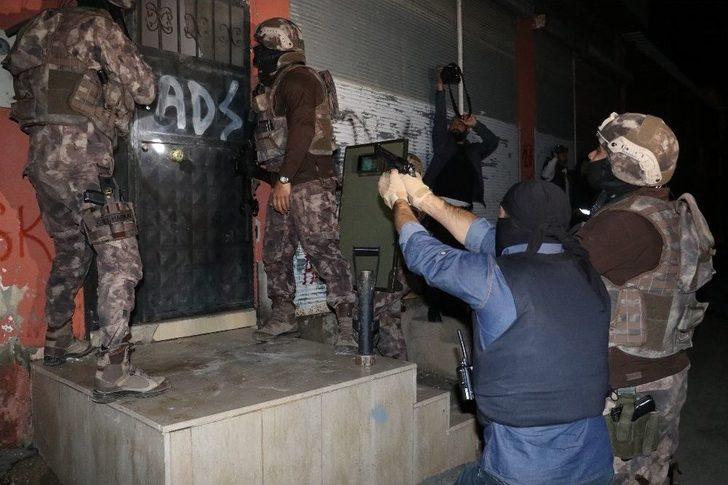 Adana Merkezli 3 İlde Sol Örgütlerin Lise Ve Gençlik Yapılanmasına Operasyon: 9 Gözaltı G1