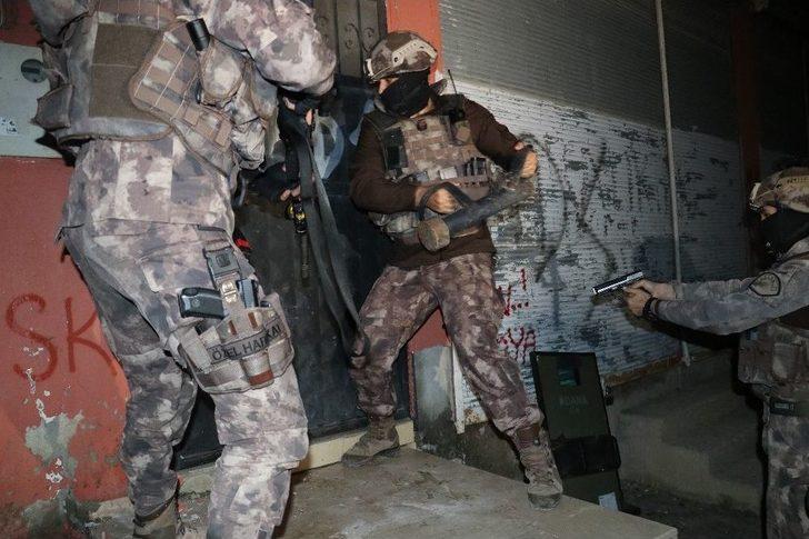 Adana Merkezli 3 İlde Sol Örgütlerin Lise Ve Gençlik Yapılanmasına Operasyon: 9 Gözaltı G3