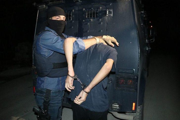 Adana Merkezli 3 İlde Sol Örgütlerin Lise Ve Gençlik Yapılanmasına Operasyon: 9 Gözaltı G5