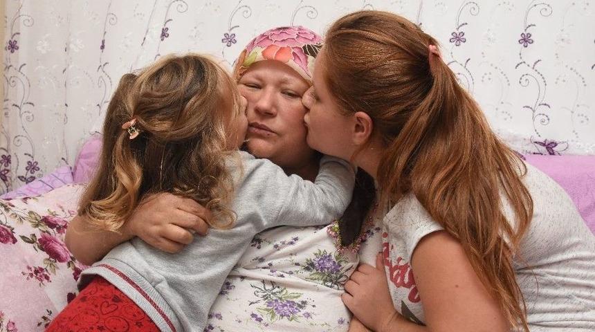 (&ouml;zel Haber) Kansere Yakalanan Annenin Feryadı: "yaşamak İstiyorum"