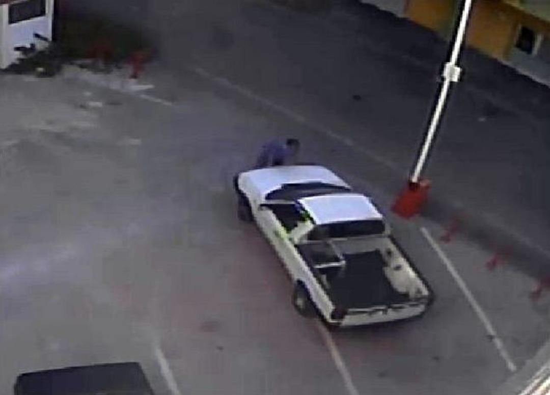 Evlilik Vaadiyle Dolandırdı Kamyonetle &Ccedil;arpıp Ka&ccedil;tı