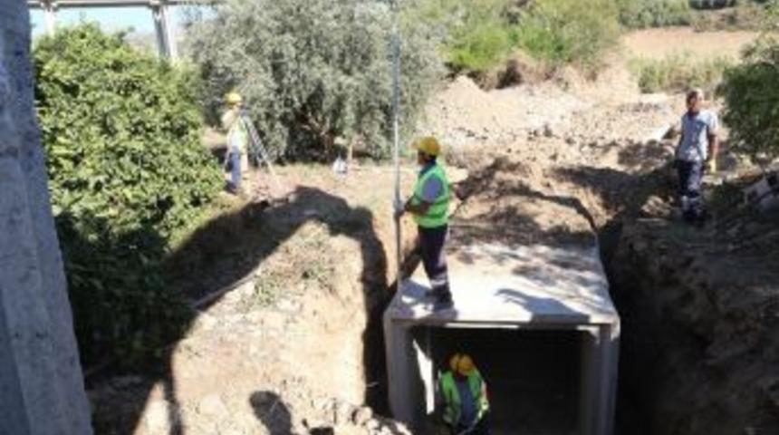 Mersin&rsquo;de Yağmursuyu Hattı &Ccedil;alışmaları S&uuml;r&uuml;yor