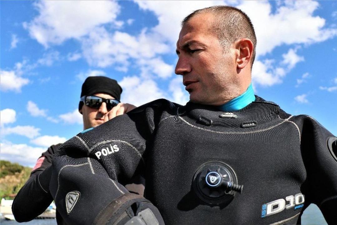 (&ouml;zel Haber) Denizin Dibinde Cinayeti Aydınlatıyorlar