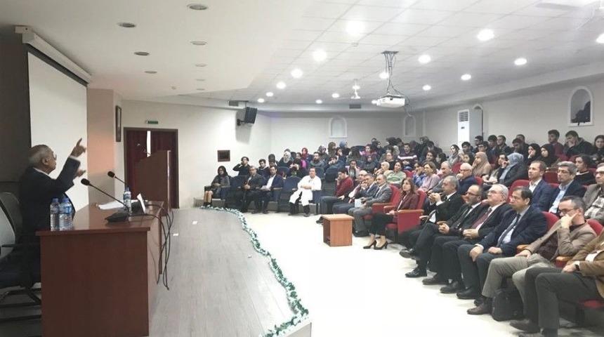 Prof. Dr. Hakkı Dursun Yıldız İ&ccedil;in Anma Programı D&uuml;zenlendi.