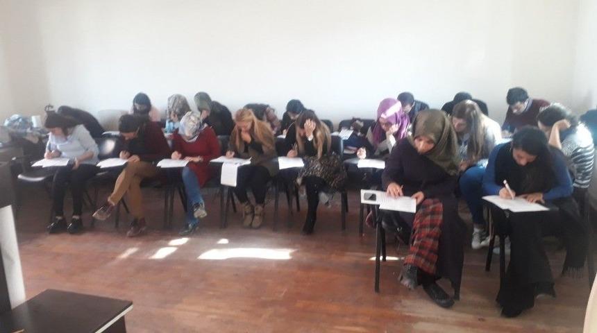 Kars&rsquo;ta, Aile Programı Kapsamında &lsquo;eğitici Eğitimi&rsquo; D&uuml;zenlendi