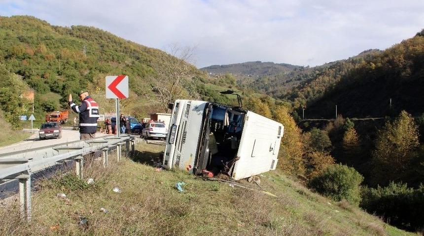 Faciadan D&ouml;n&uuml;ld&uuml; 12 Kişi Yaralandı