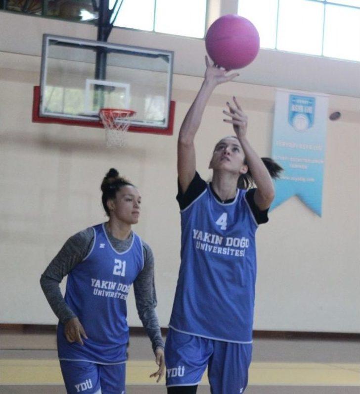 Kadın Basketbol Takımı Meme Kanserine Dikkat Çekti G5