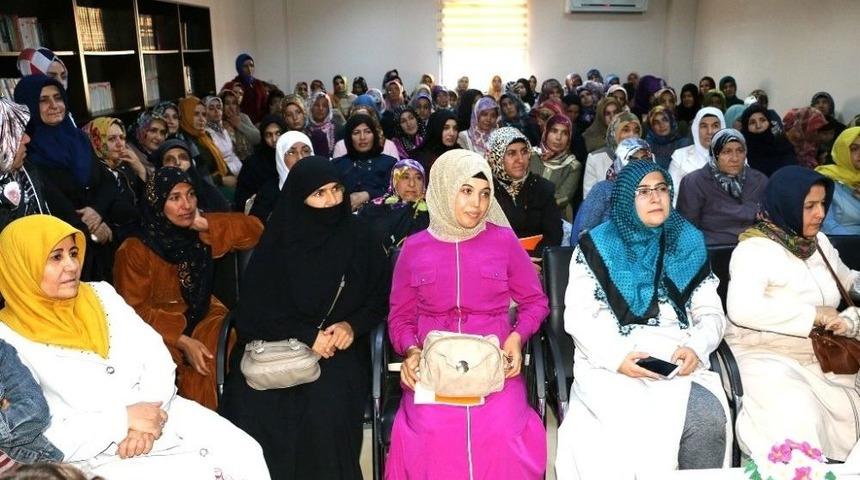 B&uuml;y&uuml;kşehirden Kadın Hakları Konferansı