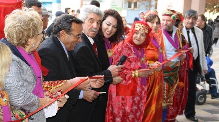 Eskişehirli Fotoğraf Sanatçısı Yüksel Servi’nin Kişisel Fotoğraf Sergisi