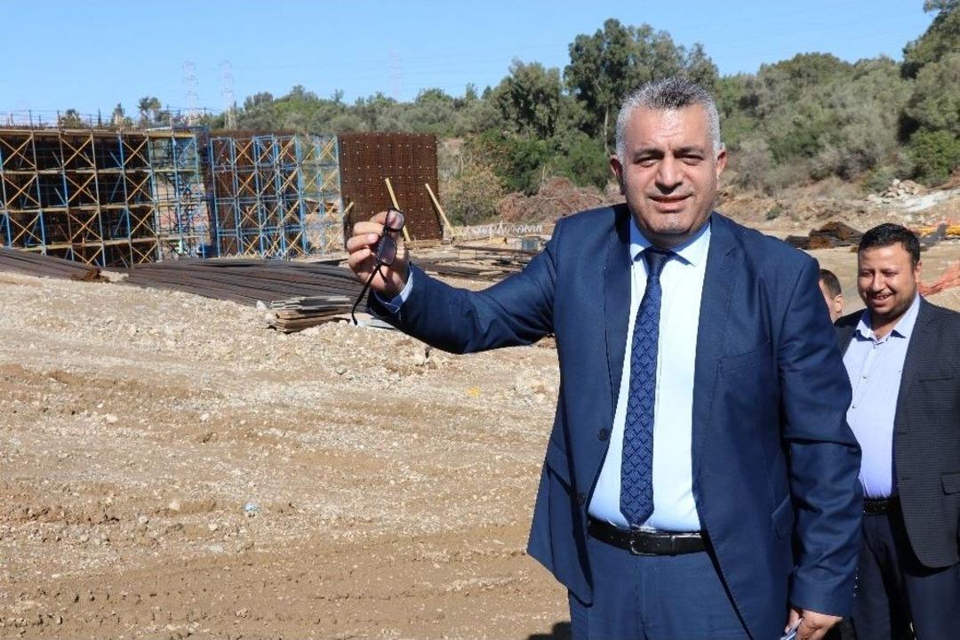 Adana&rsquo;da "devlet Bah&ccedil;eli K&ouml;pr&uuml;s&uuml;" Tartışması