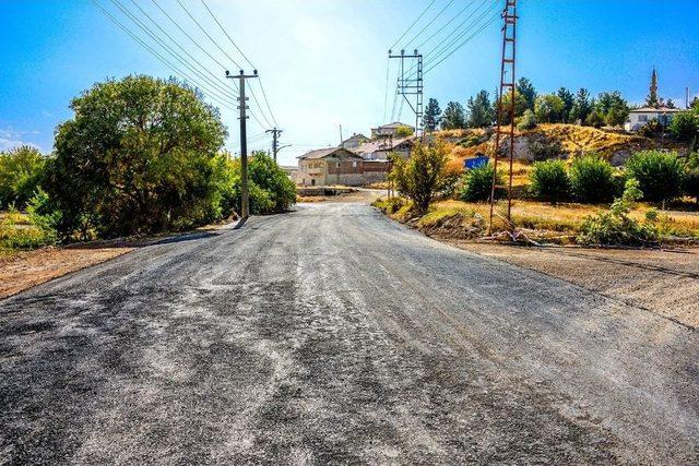 Büyükşehir Belediyesi Akçadağ’da Yoğun Çalışıyor