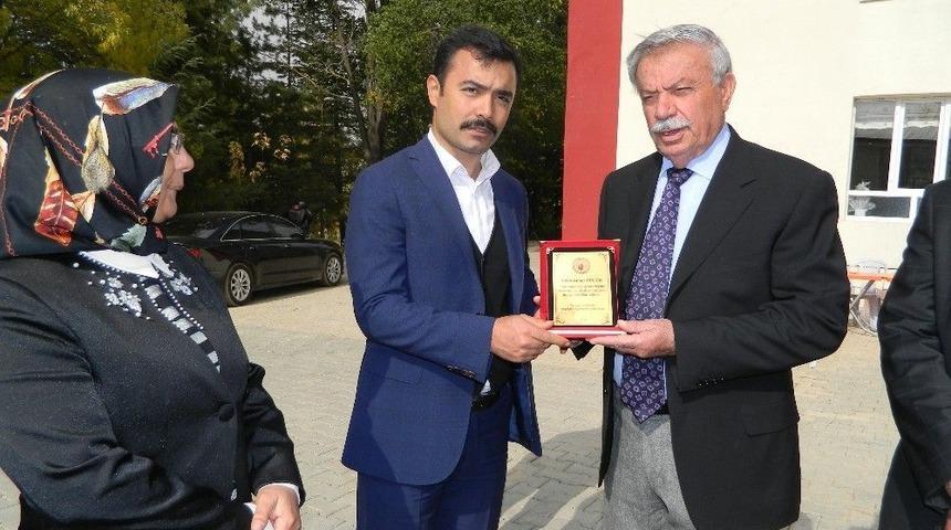 K&uuml;&ccedil;&uuml;k&rsquo;den &Ouml;ğretmenevine Ara&ccedil;