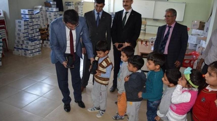 Hayrullah G&ouml;lbaşı&rsquo;ndan &Ouml;ğrencilere Bot Yardımı