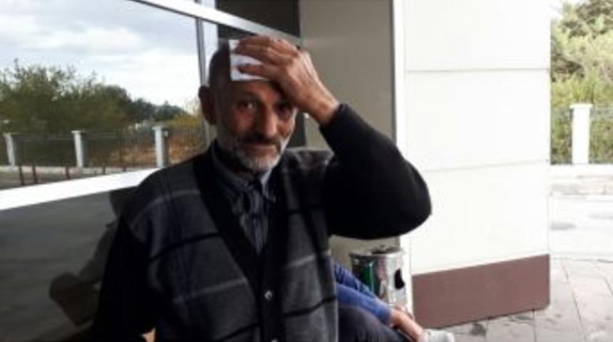 Cami Tuvaletinde Kafasına Tuğla D&uuml;şt&uuml;