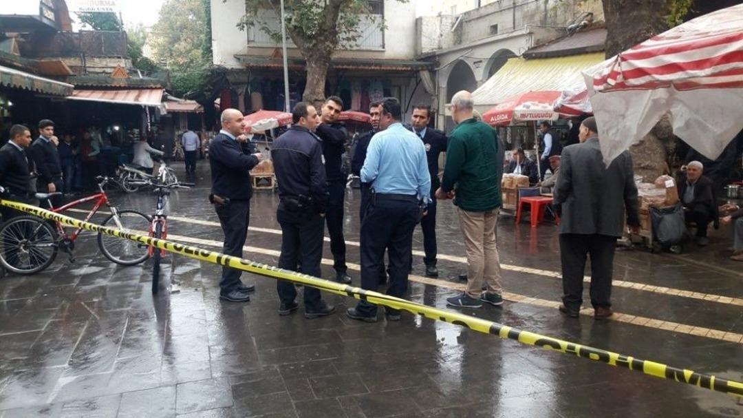 Şanlıurfa&rsquo;da Silahlı Ve Bı&ccedil;aklı Kavga: 2 Yaralı