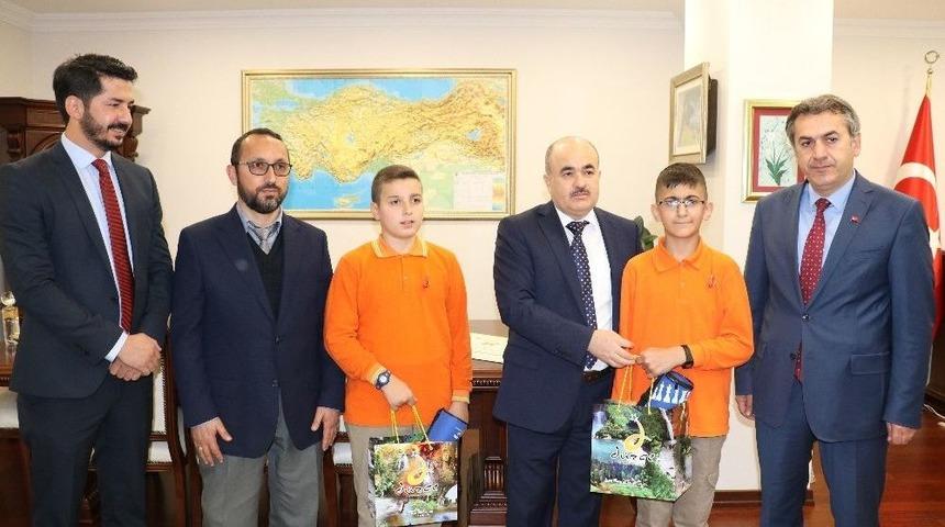 T&uuml;rkiye &Uuml;&ccedil;&uuml;nc&uuml;s&uuml; Oldular