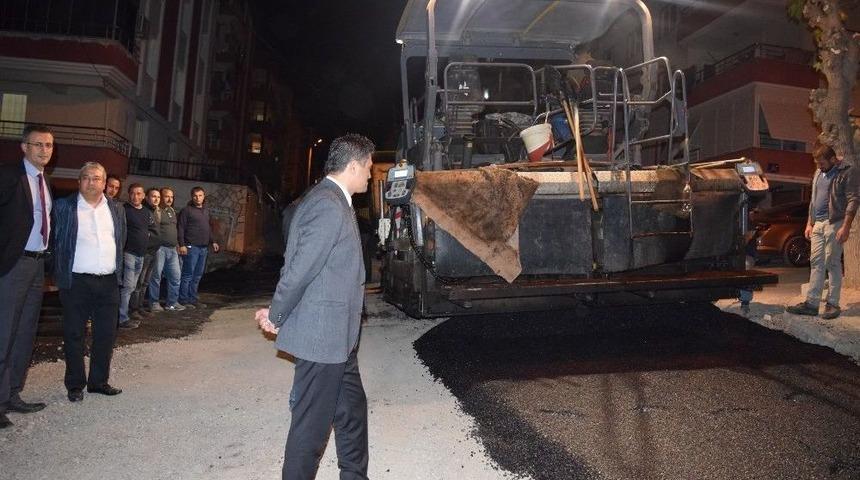 Başkan Acar, Asfaltlama &Ccedil;alışmalarını Yerinde İnceledi