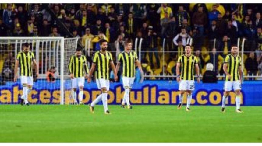 Fenerbah&ccedil;e&rsquo;de K&ouml;t&uuml; Gidişat S&uuml;r&uuml;yor