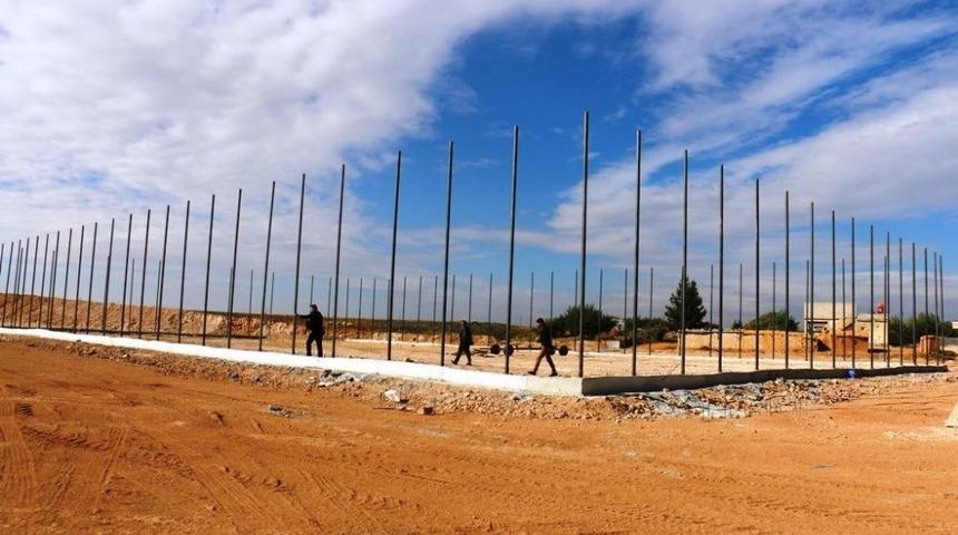 Ayhan&rsquo;dan Ak&ccedil;akaleli Gen&ccedil;lere B&uuml;y&uuml;k Hizmet