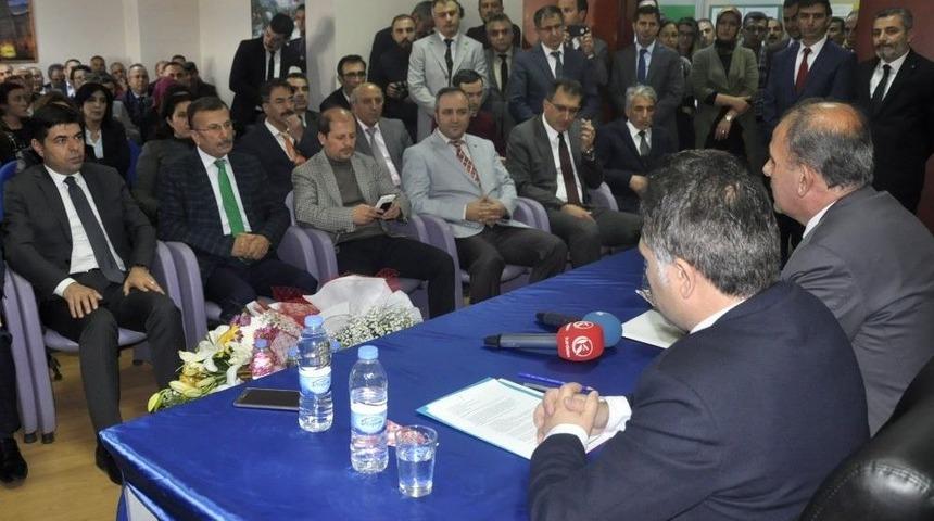 Erzurum İl Sağlık M&uuml;d&uuml;r&uuml; U&ccedil;ar, Van&ccedil;elik&rsquo;ten G&ouml;revi Devraldı